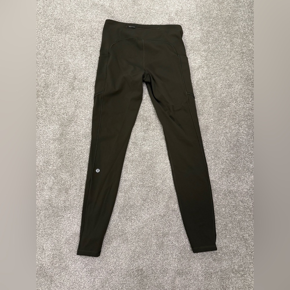 lululemon hunter green leggings. SZ 8